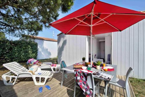 Flower Camping Les Ilates - House COMFORT 31m² (2 bedrooms) + TV + terrace - Photo 1