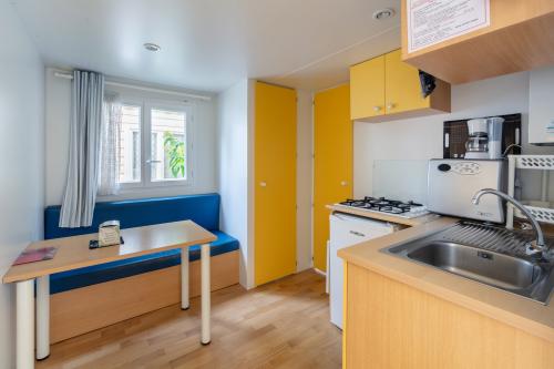 Camping Lou Cabasson - Mobil-home TAMARIS - sheltered terrace - Photo 1
