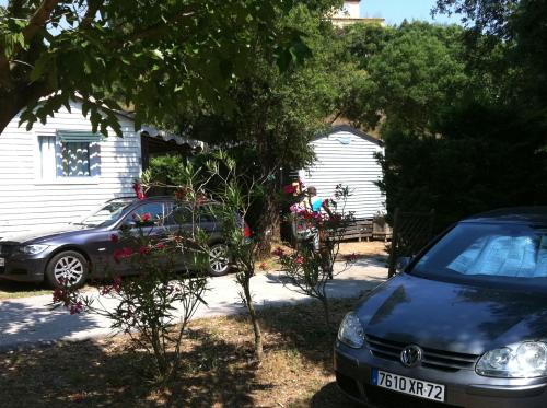 Camping Lou Cabasson - Mobilhome le Pellegrin - sheltered terrace 10m² (Max 2 adults) - Photo 3