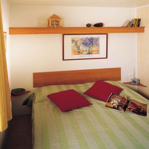 Camping Lou Cabasson - Mobilhome le Cabasson - sheltered terrace 10m² (Max 4 adults) - Photo 2