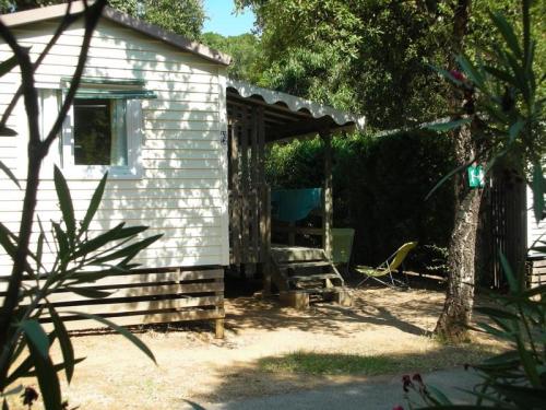 Camping Lou Cabasson - Mobilhome le Cabasson - sheltered terrace 10m² (Max 4 adults) - Photo 5