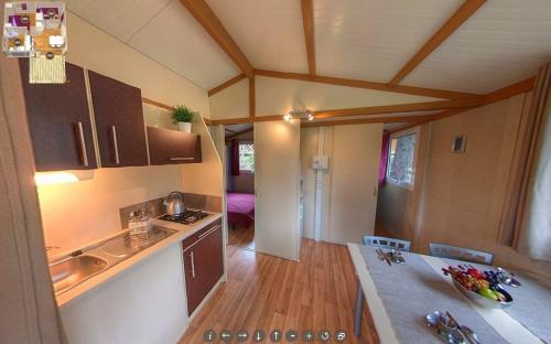 Camping Lou Cabasson - Chalet le Pellegrin - sheltered terrace 10m² (Max 2 adults) - Photo 1