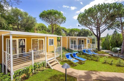 Camping Village Baia Azzurra - Bungalow Trendy D - Photo 8