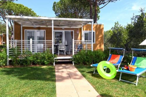 Camping Village Baia Azzurra - Bungalow Trendy - Photo 8