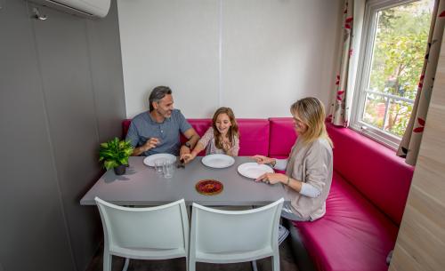 Camping MARINA PLAGE - Mobil-home O'Hara D7 (sleeps 2 to 4 people) - Photo 4