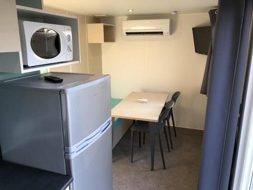 Camping MARINA PLAGE - Mobil-home Cahita Rivieira D8 - Photo 3