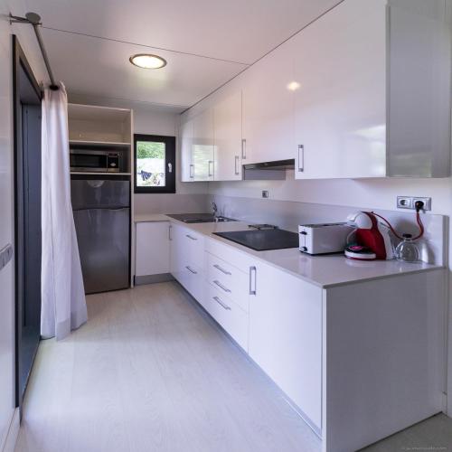 CAMPING GLOBO ROJO BARCELONA - Bungalow Infinity 5 - Photo 3