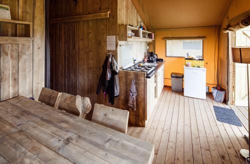 RCN Vakantiepark Zeewolde - Safari Tent Woody - Photo 4