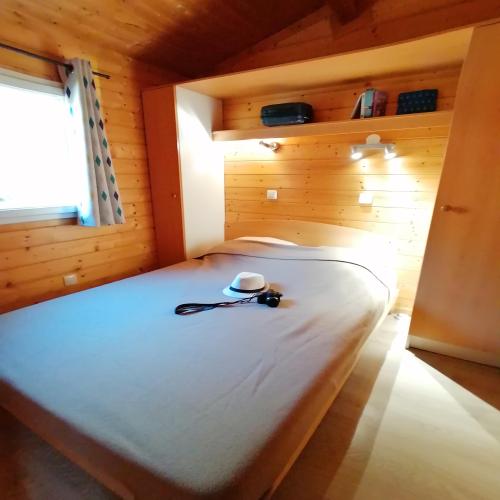 Camping du Domaine de Massereau - Chalet - 3 bedrooms - Photo 2