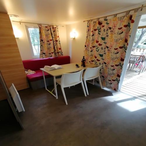 Camping du Domaine de Massereau - Mobile home Rencontre - 2 bedrooms - Photo 4