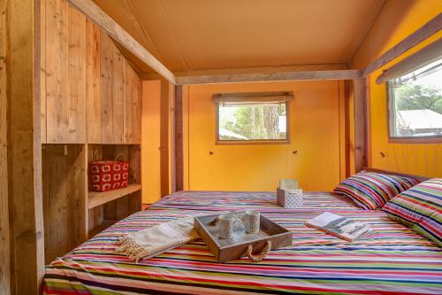Camping Sandaya Cypsela Resort - LODGE SAFARI 3 bedrooms**** - Photo 4
