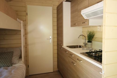 RCN Vakantiepark de Noordster - Kampeerchalet de Morgenster - Photo 1