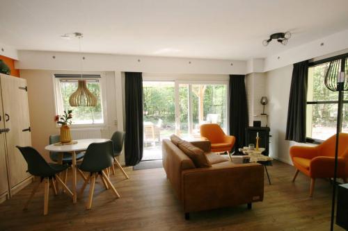 RCN Vakantiepark de Noordster - Bungalow Mars - Photo 5