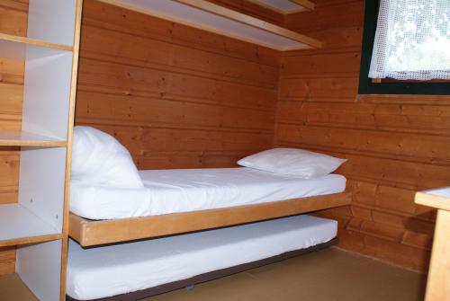 Camping de Saulieu - Mini-Chalet Anaïs without toilet blocks - Photo 4