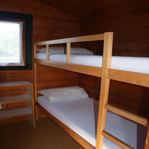 Camping de Saulieu - Mini-chalet Isabelle without toilet blocks - Photo 4