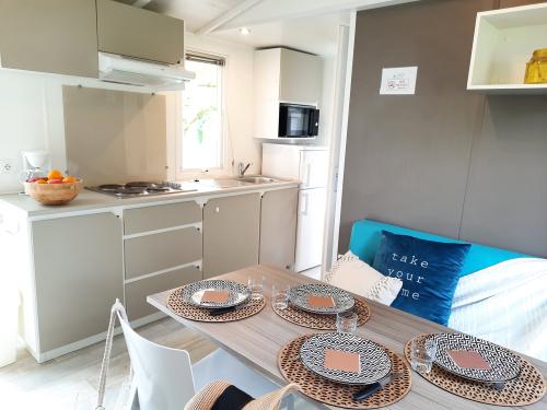 Camping de Saulieu - Mobile home Super Mercure Regular - Photo 2