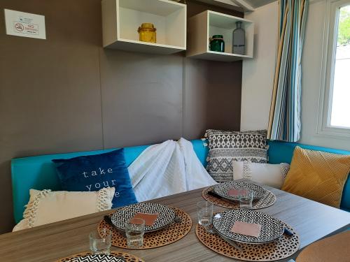 Camping de Saulieu - Mobile home Super Mercure Regular - Photo 3