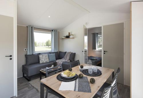 Camping Reine Mathilde - Mobilhome CONFORT PLUS - 2 Bedrooms - Photo 5