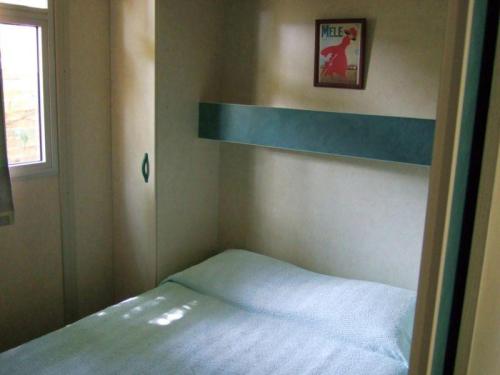 Camping Reine Mathilde - CHALET TRIANON - 2 Bedrooms 28m² - Photo 3