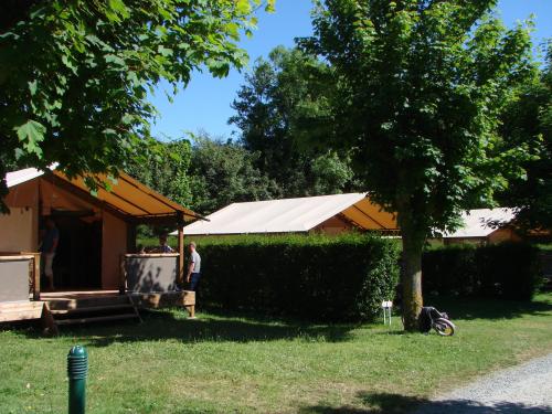 Camping Reine Mathilde - LODGE VICTORIA 30m² with 10m² sheltered terrace - Photo 2