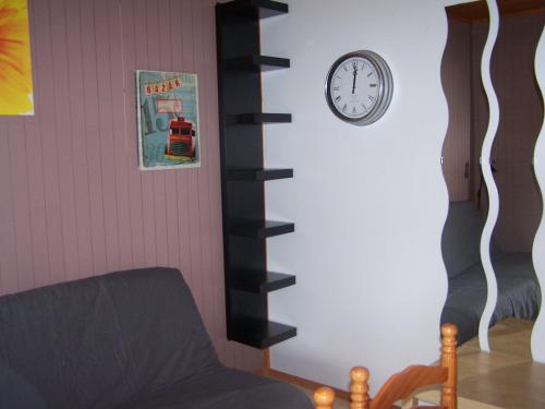 Flower Camping La Rochelambert - Chalet Marina Confort+ 30m² - 2 bedrooms + sheltered terrace 15m² - Photo 8
