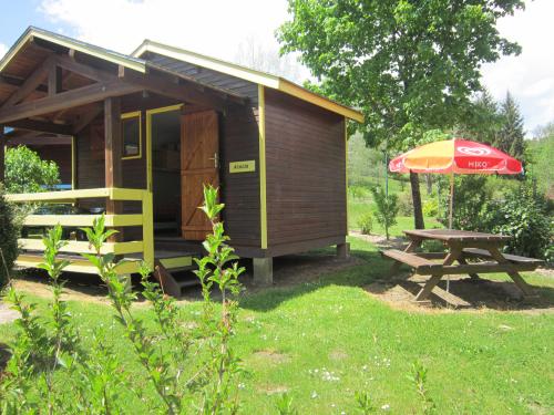 Flower Camping La Rochelambert - Cabanon ECO Jaune 12m² 1 bedroom + Terrace 3m² - without toilet block - Photo 1