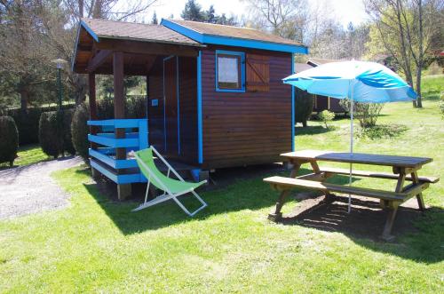 Flower Camping La Rochelambert - Cabanon ECO Bleu 8m² + Terrace 3m² - without toilet block - Photo 1