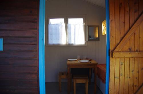 Flower Camping La Rochelambert - Cabanon ECO Bleu 8m² + Terrace 3m² - without toilet block - Photo 4