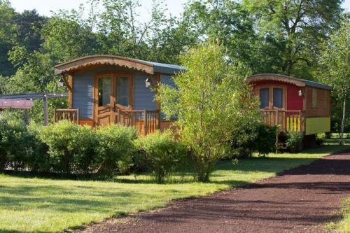 Flower Camping La Rochelambert - Gipsy caravan Velay Confort+ 18m² + Velay 18m² terras 15m² - Photo 6
