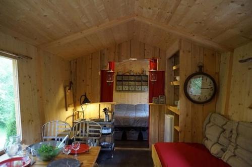 Flower Camping La Rochelambert - Wooden hut Trappeur Premium 17 m² - 1 bedroom - terrace 30m² - with bathroom - Photo 4