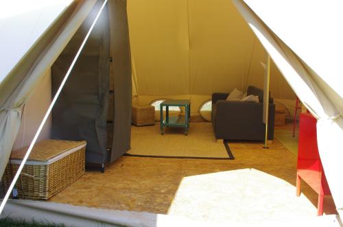 Flower Camping La Rochelambert - Nomadic tent Confort 36m² 2 bedrooms + Terrace 10m² - No bathroom - Photo 4