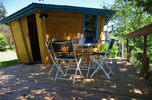 Flower Camping La Rochelambert - Cabin Robinson Confort+ 15m² - 1 bedroom - bathroom + terrace 14m² - Photo 1