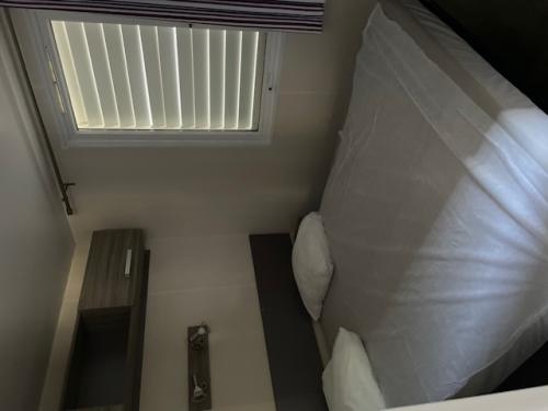 Camping La Chatonnière - Mobil-home Vénus 22.9m² - 2 chambres avec une terrasse semi-couverte - Photo 2