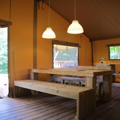Camping La Chatonnière - safari tent, 2 chambres avec terrasse couverte, 38m² - Photo 5