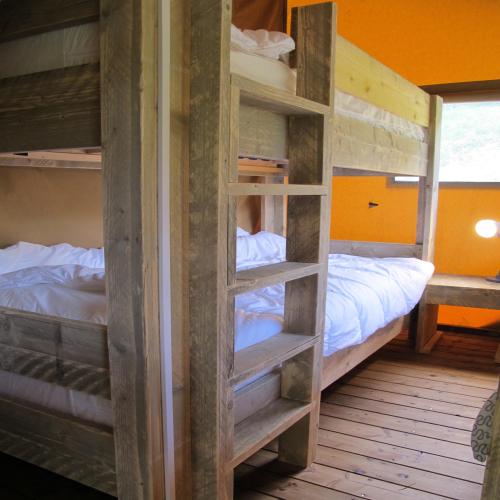 Camping La Chatonnière - safari tent, 2 chambres avec terrasse couverte, 38m² - Photo 9