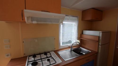 Camping La Chatonnière - Mobil home D Super Mercure 30m² - 2 bedrooms with a covered terrace - Photo 5