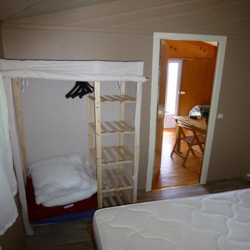 Camping Bleu Soleil - Chalet Soleil 1 - 1 bedroom - Photo 2