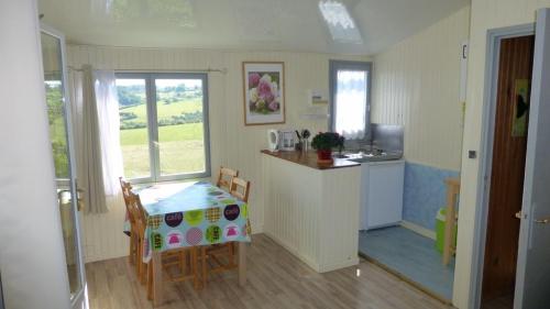 Camping Bleu Soleil - Chalet Soleil 1 - 1 bedroom - Photo 8