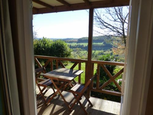 Camping Bleu Soleil - Chalet Noisette with TV and heating - 1 bedroom - Photo 2