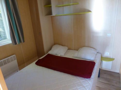 Camping Bleu Soleil - Chalet Noisette with TV and heating - 1 bedroom - Photo 6