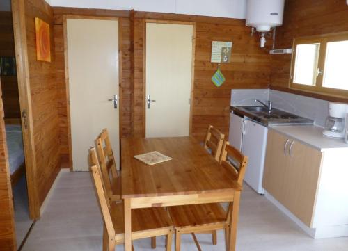 Camping Bleu Soleil - Chalet Soleil 2 - 2 bedrooms without sanitair - Photo 3