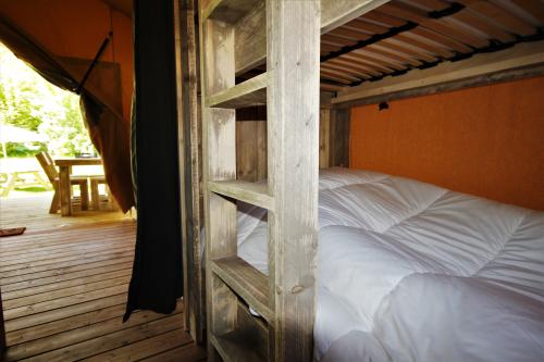 Les Castels Le Brévedent - Canvas cottage Woody Luxury (with bathroom) - Photo 5