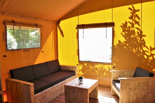 Les Castels Le Brévedent - Canvas cottage Woody Luxury (with bathroom) - Photo 3