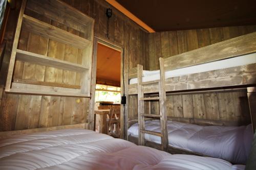 Les Castels Le Brévedent - Canvas cottage Woody Luxury (with bathroom) - Photo 6