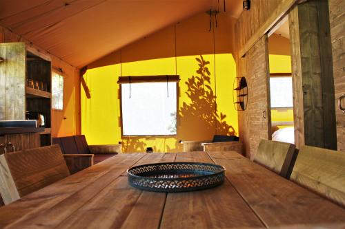 Les Castels Le Brévedent - Canvas cottage Woody Luxury (with bathroom) - Photo 8