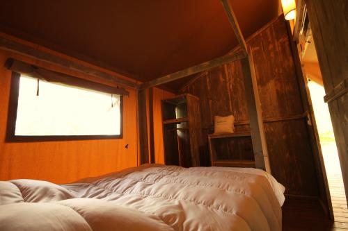 Les Castels Le Brévedent - Canvas Cottage Woody Confort - Photo 10