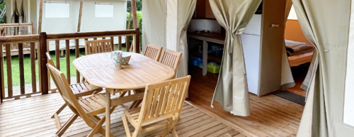 Camping Les Madières - Lodge tent 4 people / 2 bedrooms with covered terrace. - Photo 3