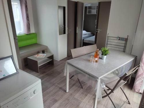 Camping Seasonova Vesoul - COTTAGE PRESTIGE 3 BEDROOMS - Photo 8