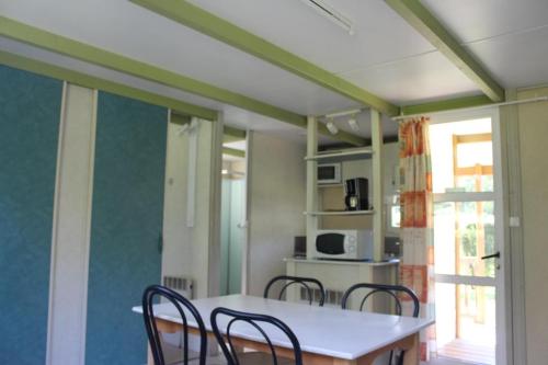 Camping Seasonova Vesoul - HLL 3 BEDROOMS - 6 people - Photo 3