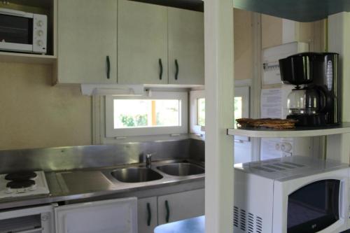 Camping Seasonova Vesoul - HLL 3 BEDROOMS - 6 people - Photo 4
